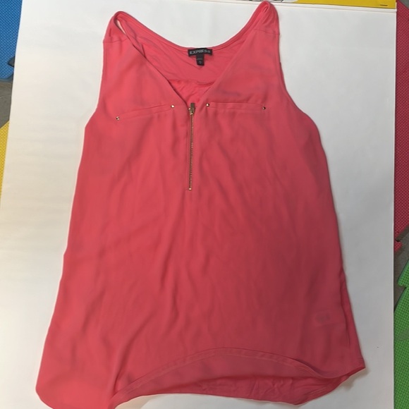 Express sleeveless blouse - Picture 8 of 9